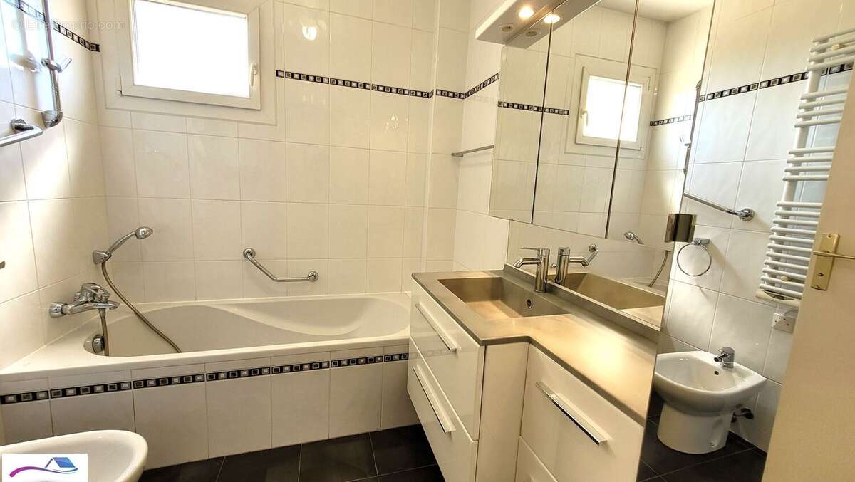 Appartement 68 m² à Mandelieu-La-Napoule  - photo 8