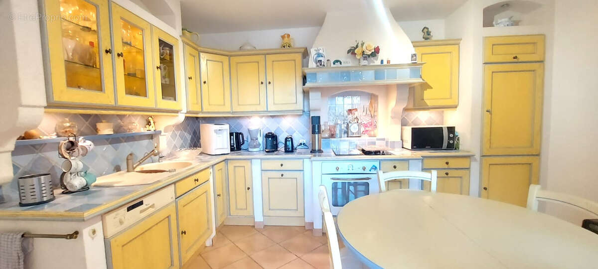 Maison à LORGUES