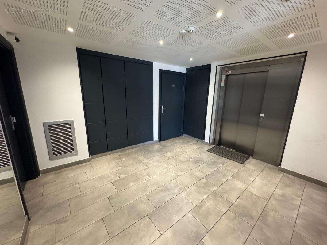Appartement à LE BLANC-MESNIL