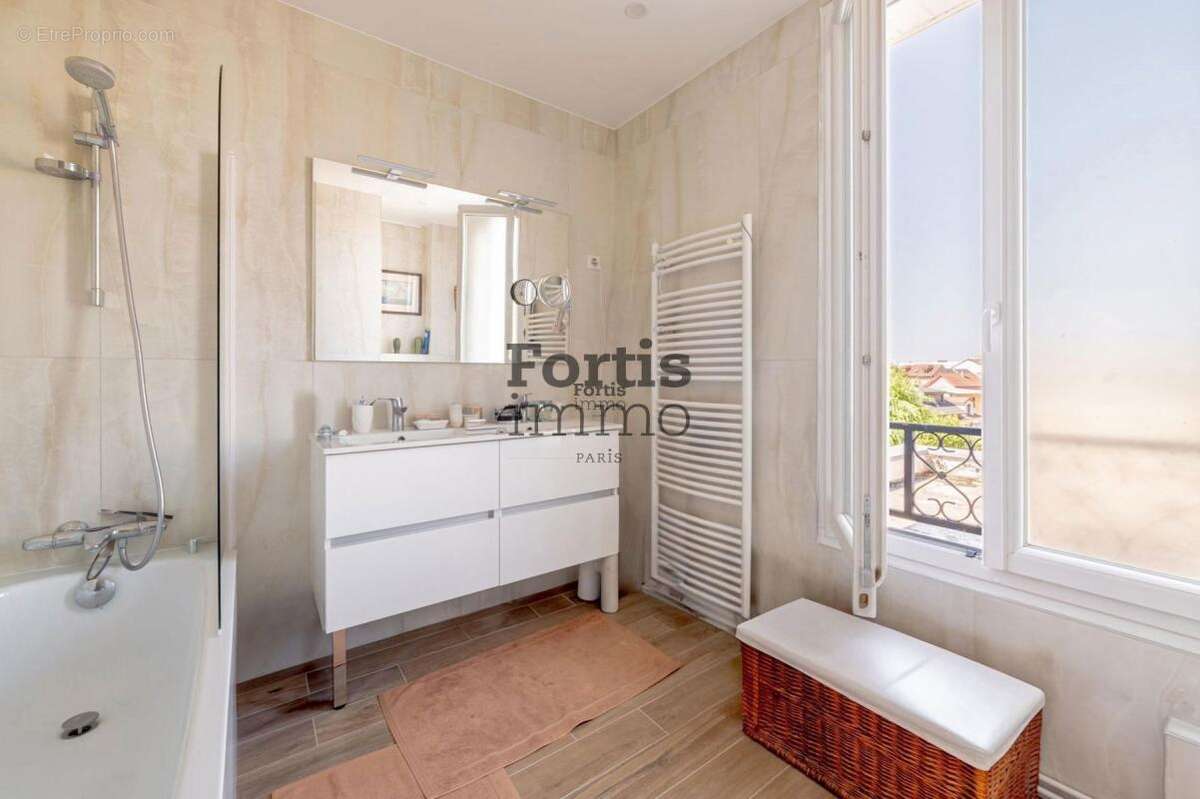 Maison à FONTENAY-SOUS-BOIS