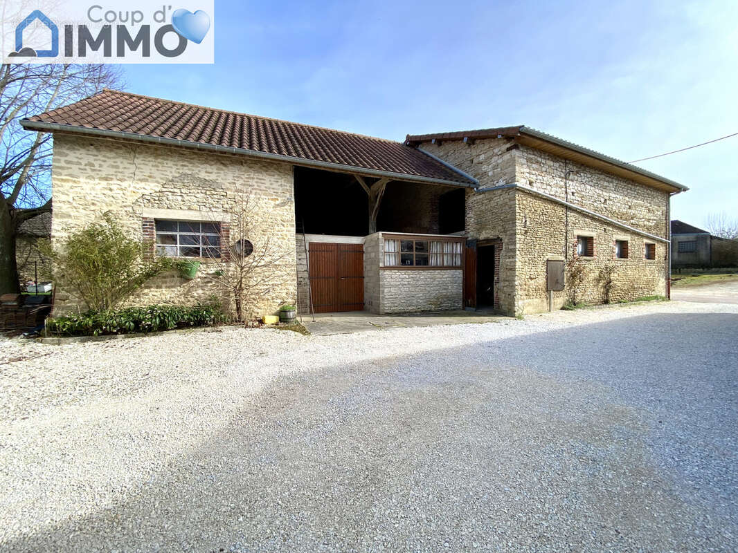 Maison à AMANCE