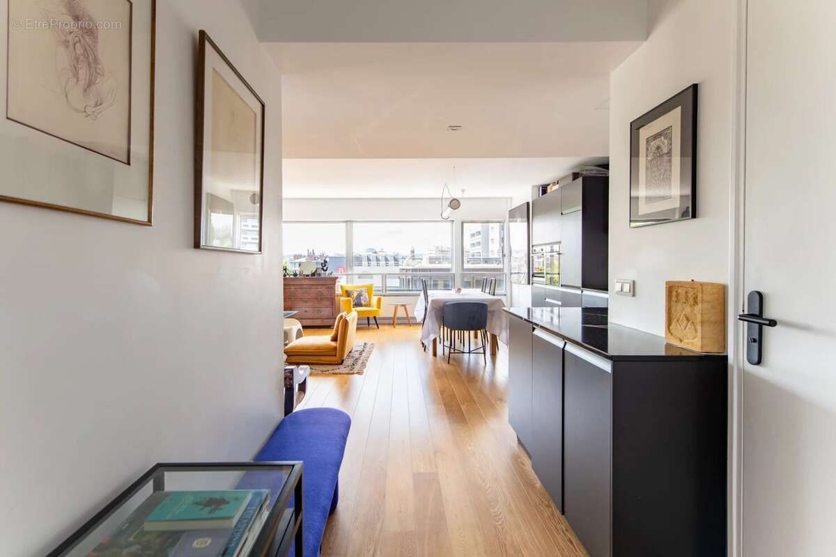 Appartement à PARIS-15E