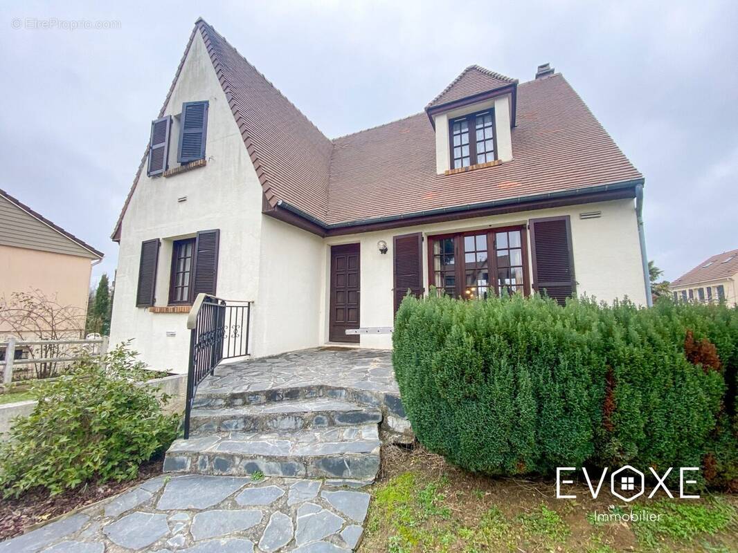 Maison à SAINT-LEU-LA-FORET