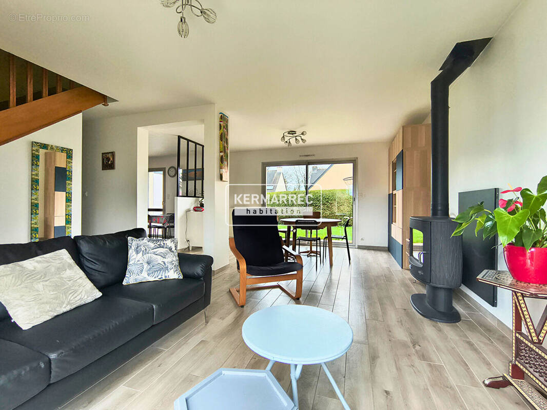 Maison à LA CHAPELLE-DES-FOUGERETZ