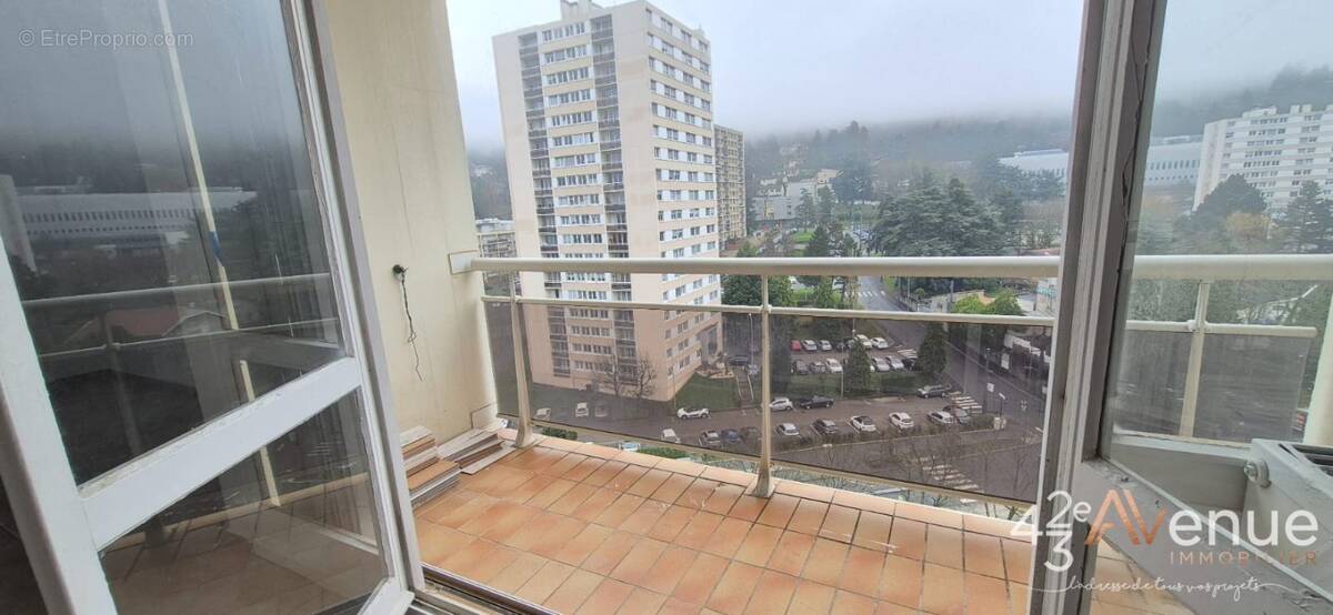 Appartement à SAINT-ETIENNE