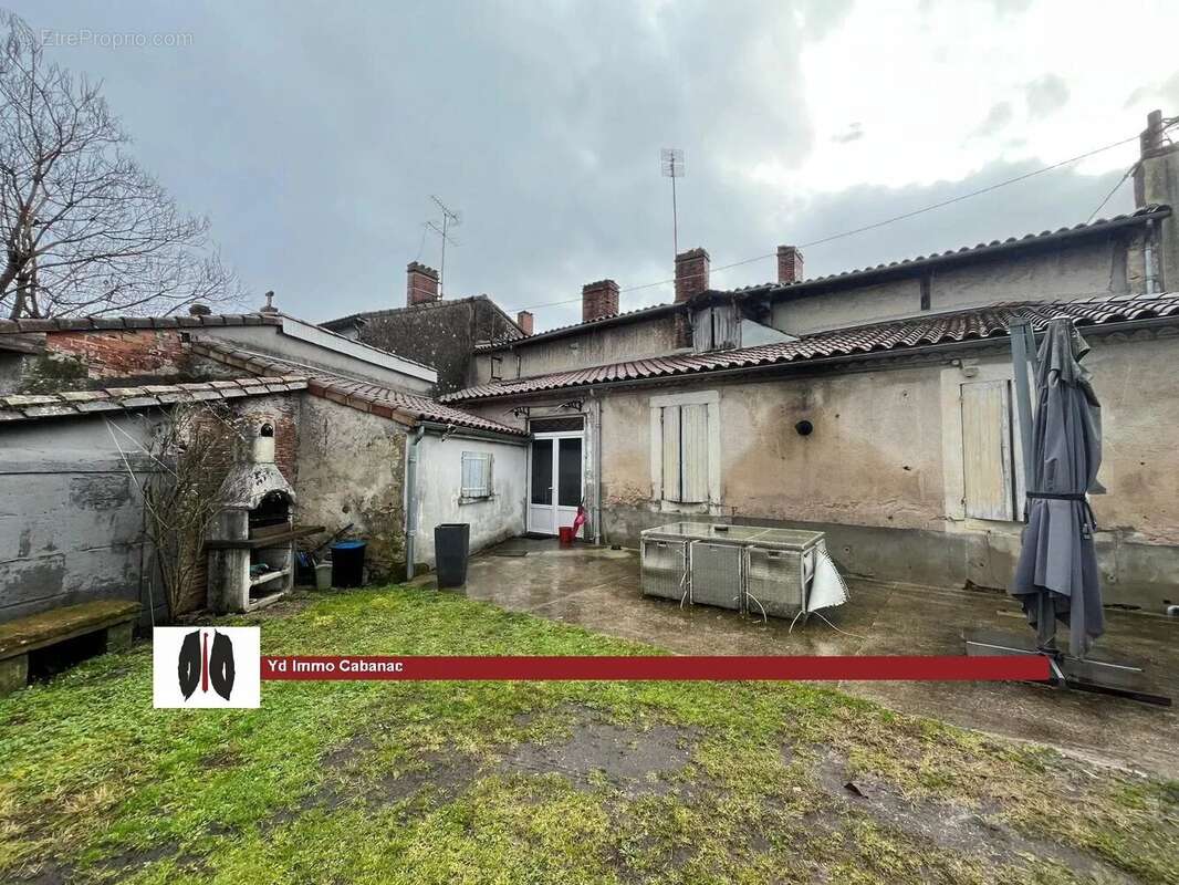 Maison à SAINT-SYMPHORIEN