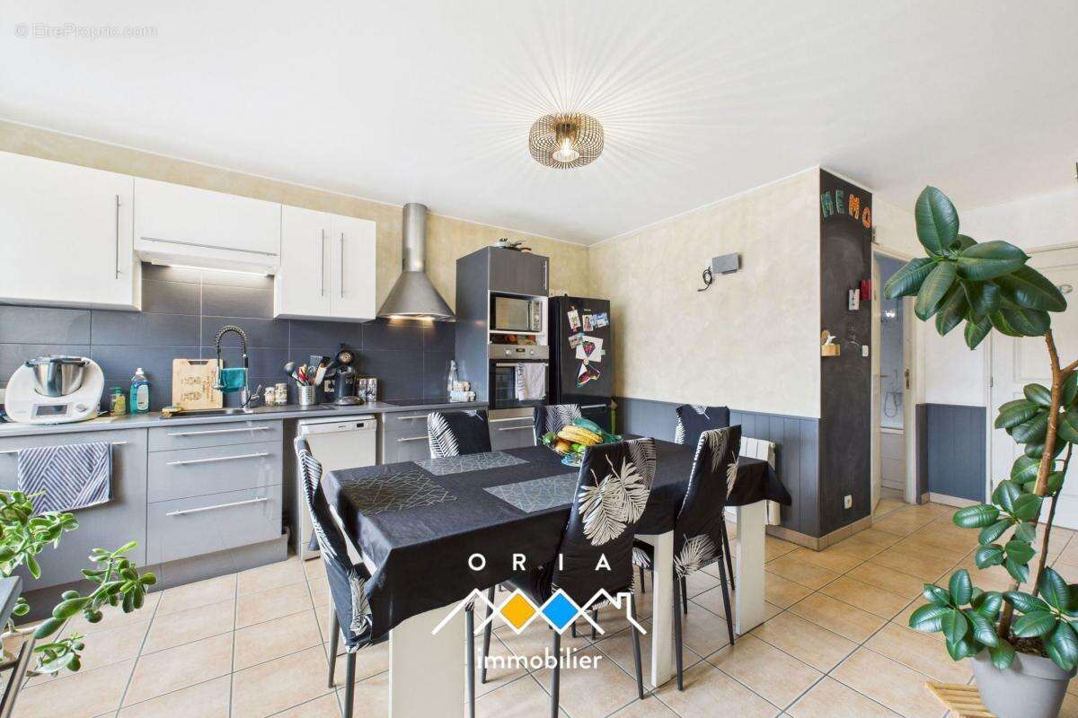 Maison à BAYONVILLE-SUR-MAD