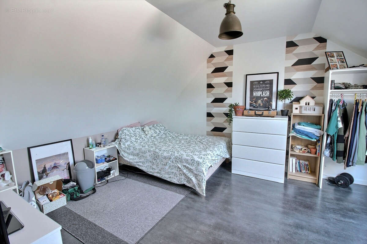 Maison à MONTIGNY-LE-BRETONNEUX