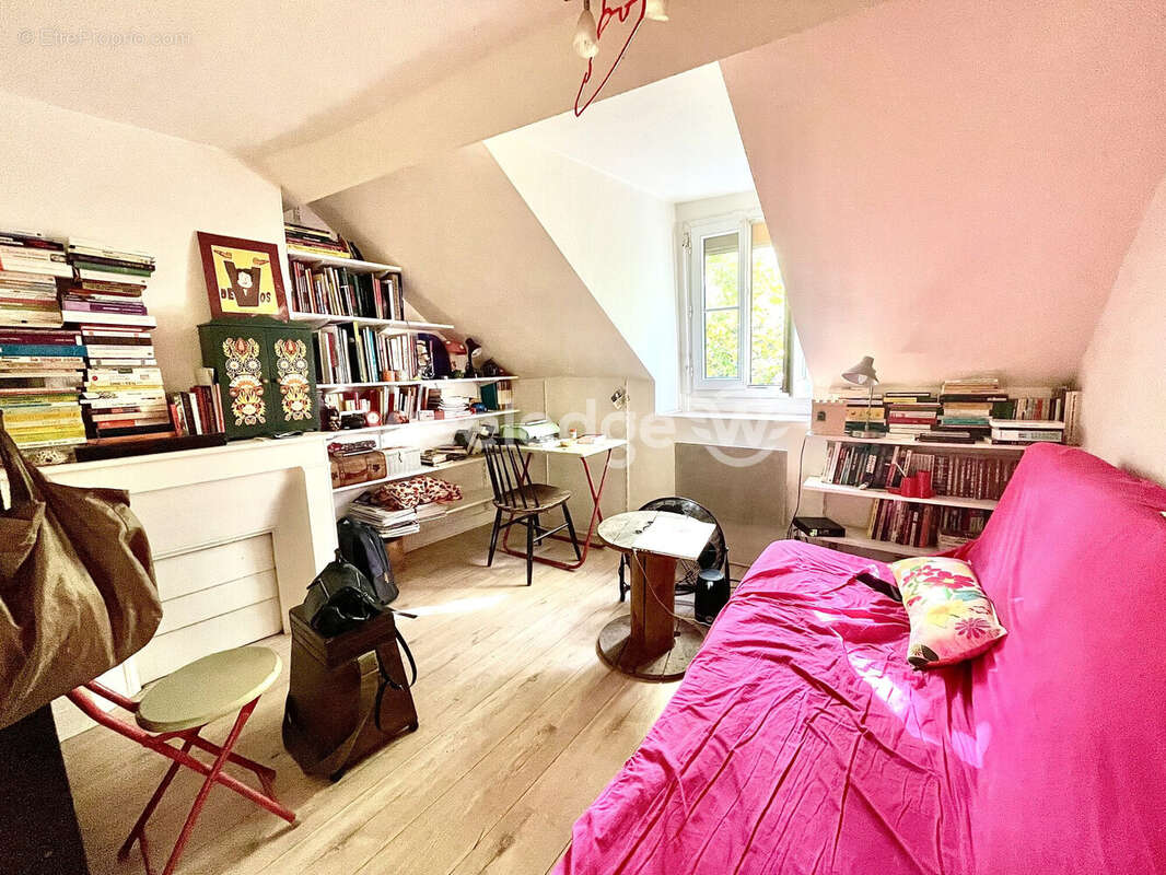 Appartement à PARIS-19E
