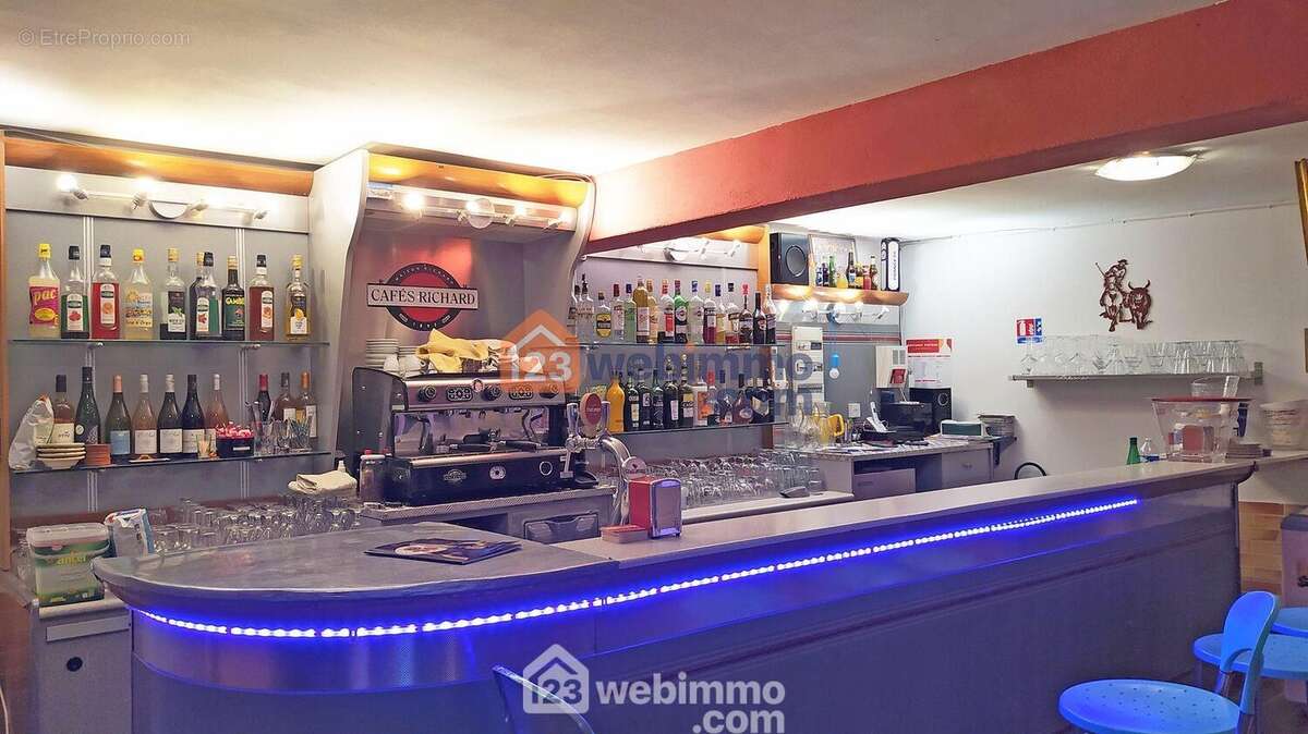 Commerce 75 m² à Saintes-Maries-De-La-Mer  - photo 41