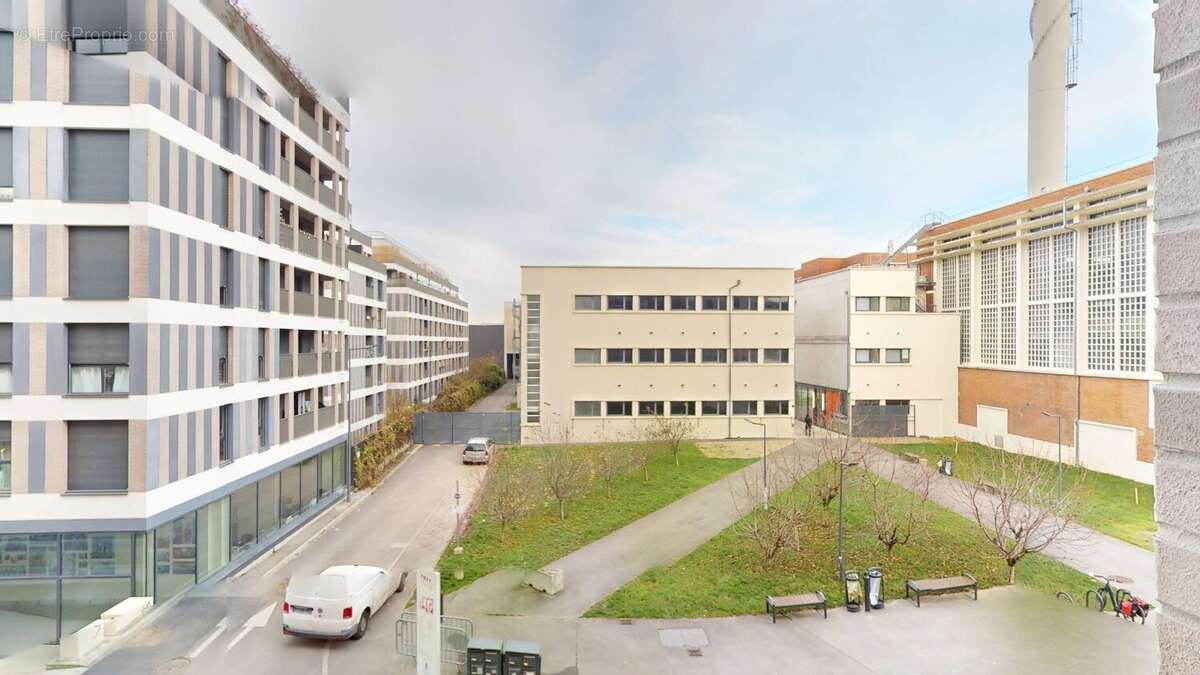 Appartement à PARIS-19E