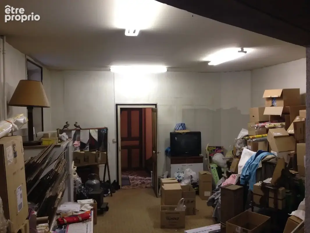 Maison à rénover, La Châtre, 2ème pièce