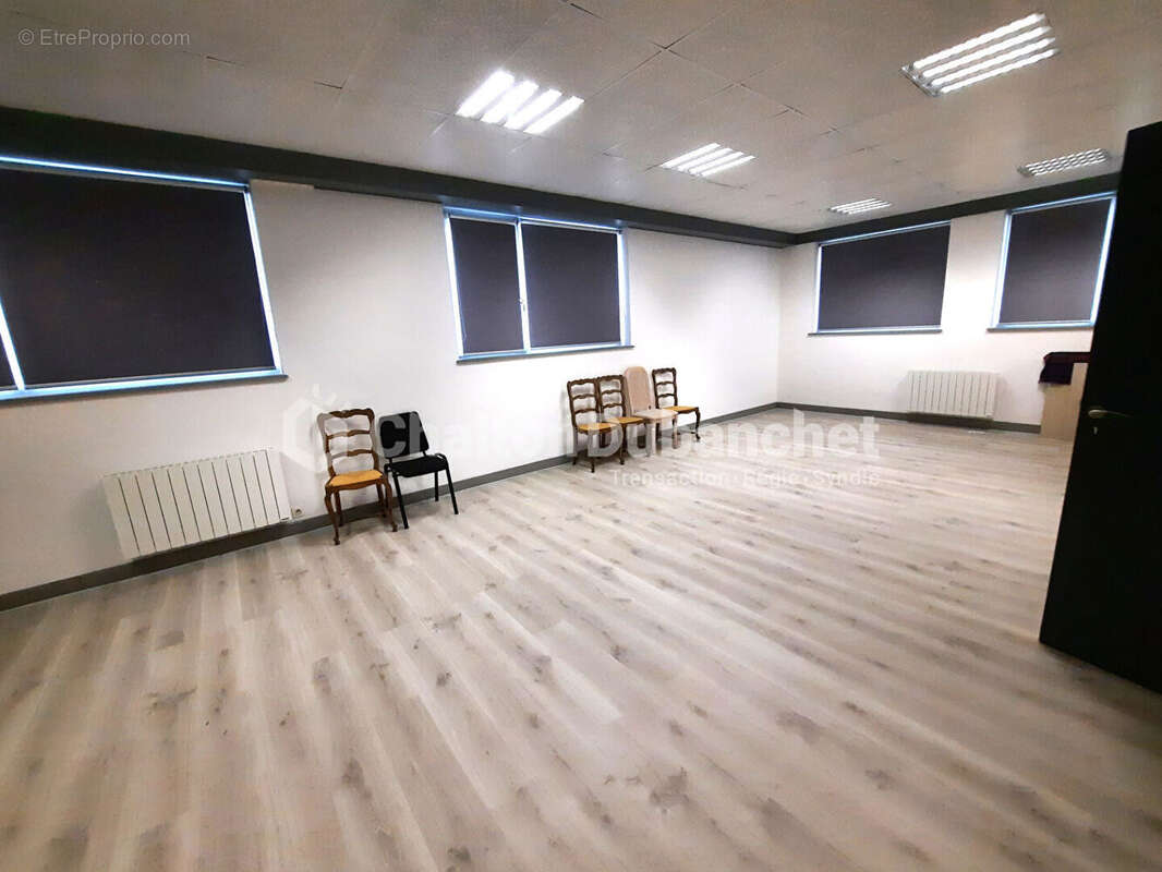 Commerce à BALBIGNY