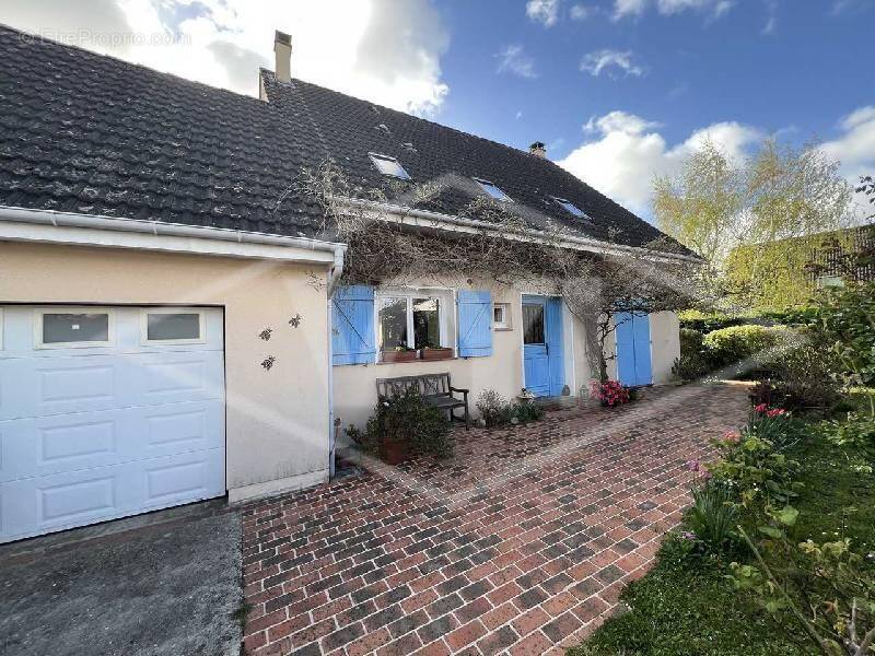 Maison à COMBS-LA-VILLE