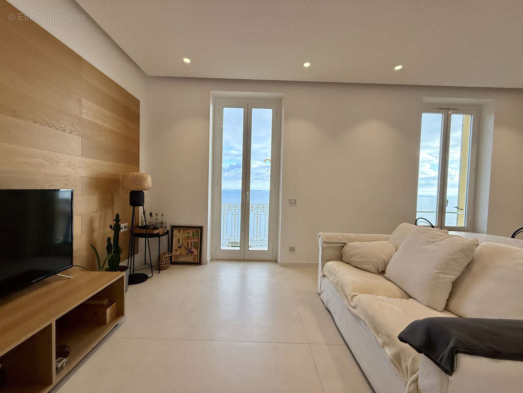 Appartement à ROQUEBRUNE-CAP-MARTIN