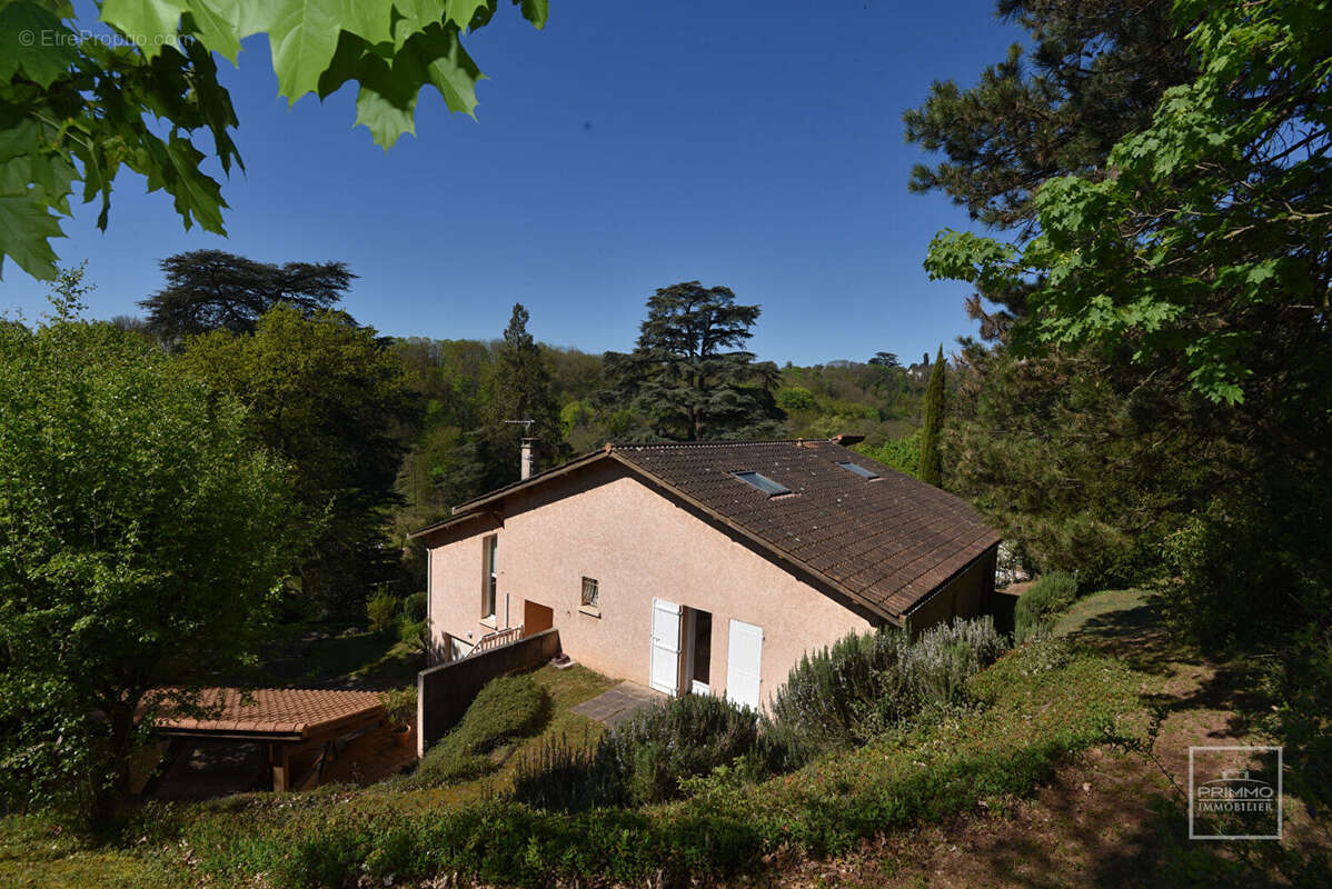 Maison à SAINT-CYR-AU-MONT-D'OR