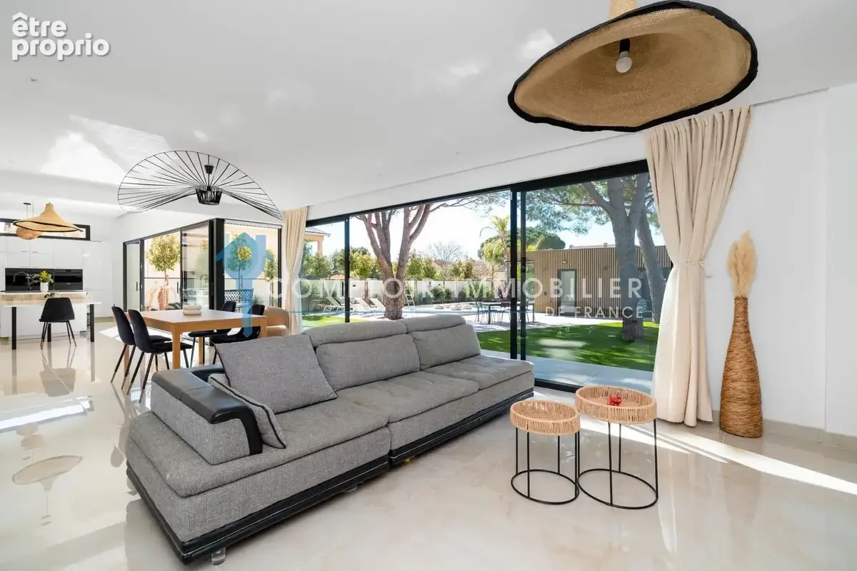 Dépt Hérault (34), à vendre PEROLS Maison P6 de 210m2 - Piscine - Parcelle de 950m2 - Studio Indépendant - photo 2