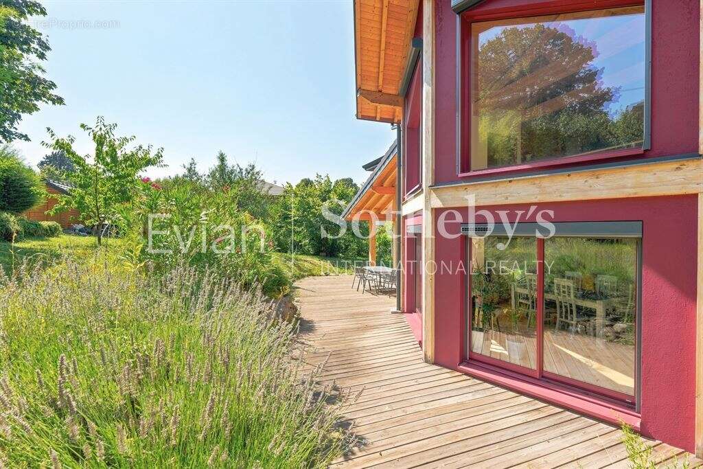 Neuvecelle, Maison contemporaine en ossature bois de 228 m² habitables. - photo 19