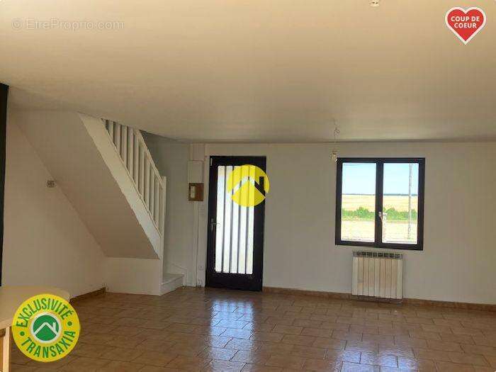 Maison à LES AIX-D&#039;ANGILLON