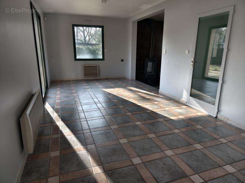 Maison à MOUSSEAUX-SUR-SEINE