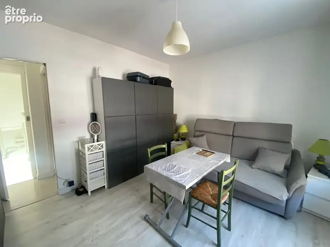 Local commercial  avec appartement - photo 5