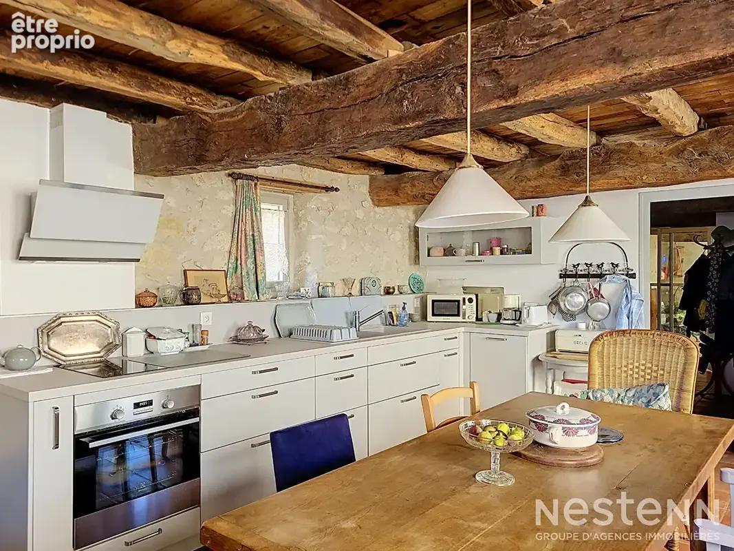 A Vendre Maison en pierre de 171 m² avec jardin arboré au coeur du village de Mouchan. - photo 7