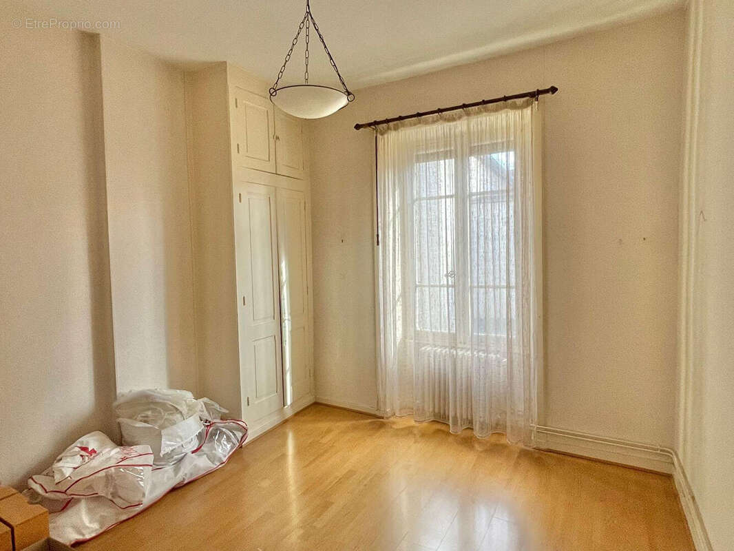 Appartement à LA TOUR-DU-PIN