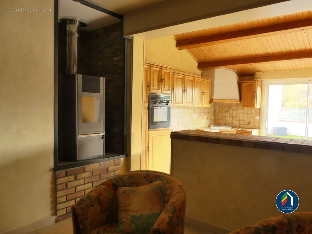 Maison à SAINT-MARTIN-DES-NOYERS