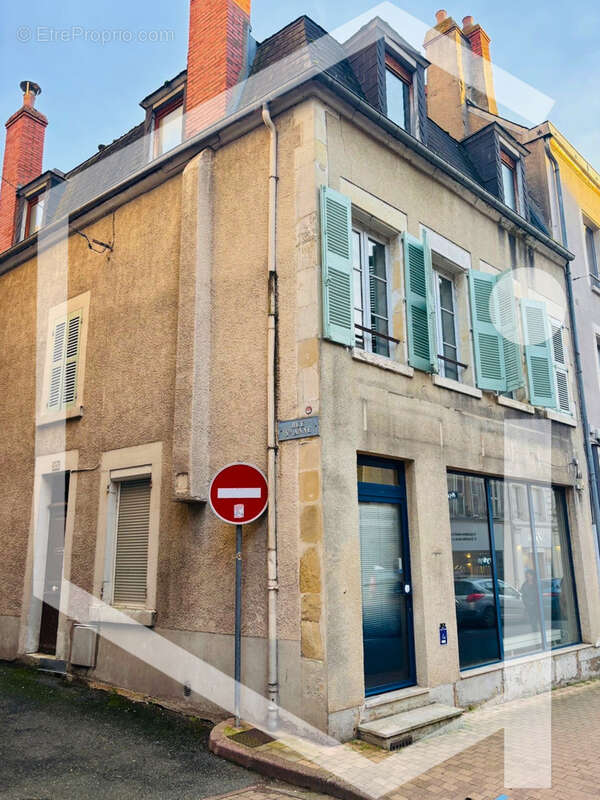 Appartement à COSNE-COURS-SUR-LOIRE