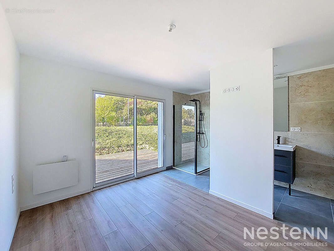 Maison à CASTERA-VERDUZAN