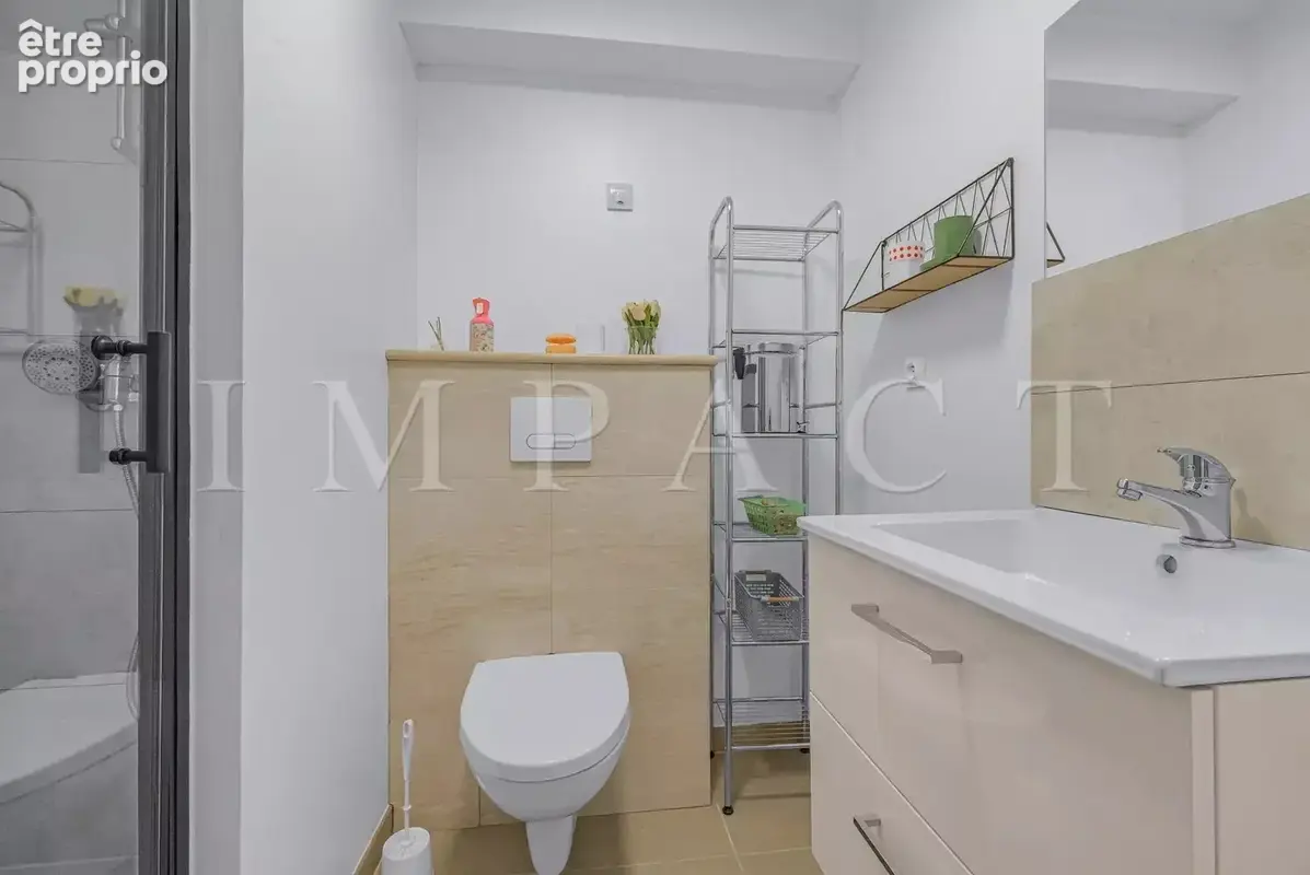 Mouans-Sartoux limite Mougins, Villa contemporaine de 220m2 avec piscine à vendre - photo 24