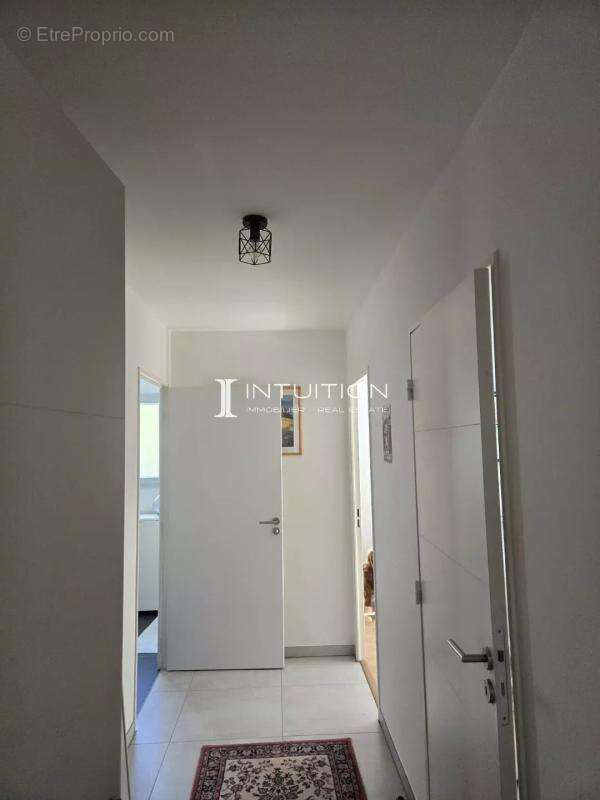 Appartement à LE CANNET