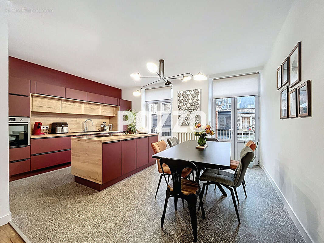 Appartement à SAINT-HILAIRE-DU-HARCOUET