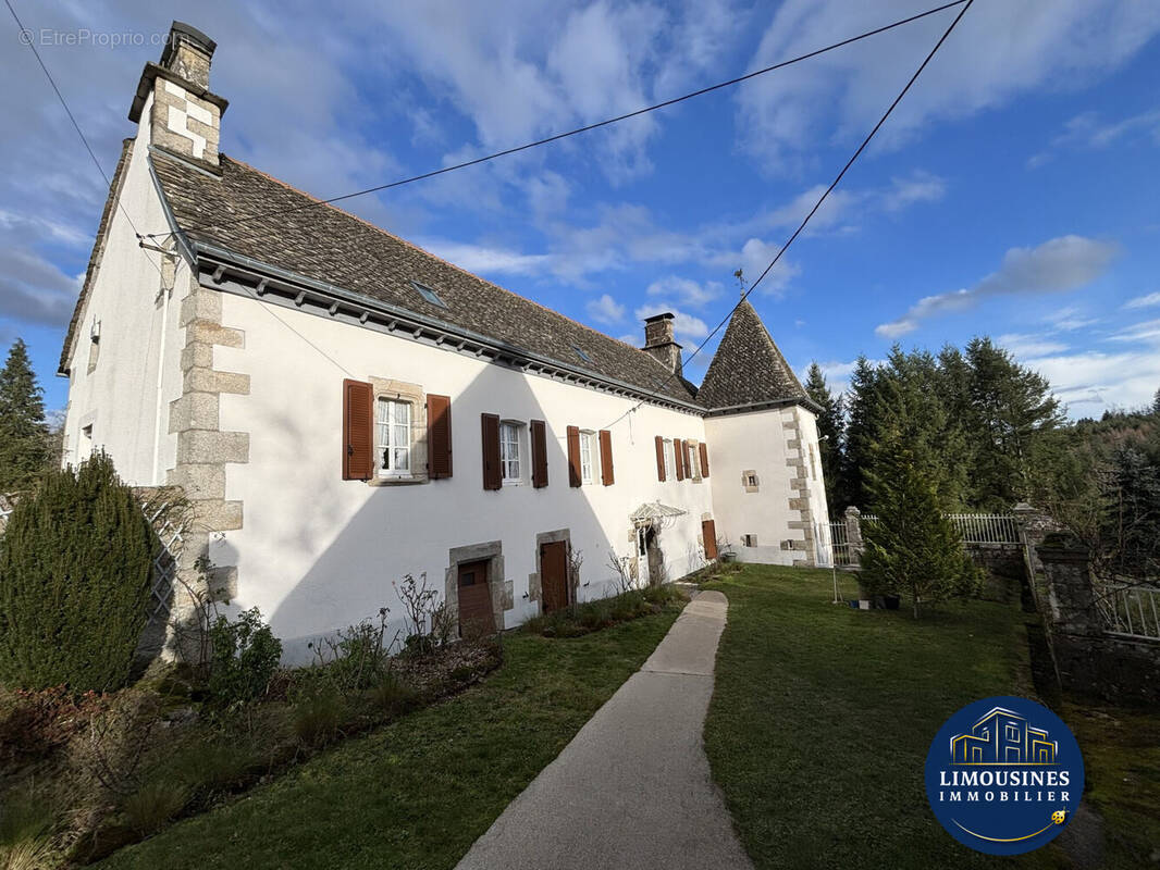 Maison à AURIAC