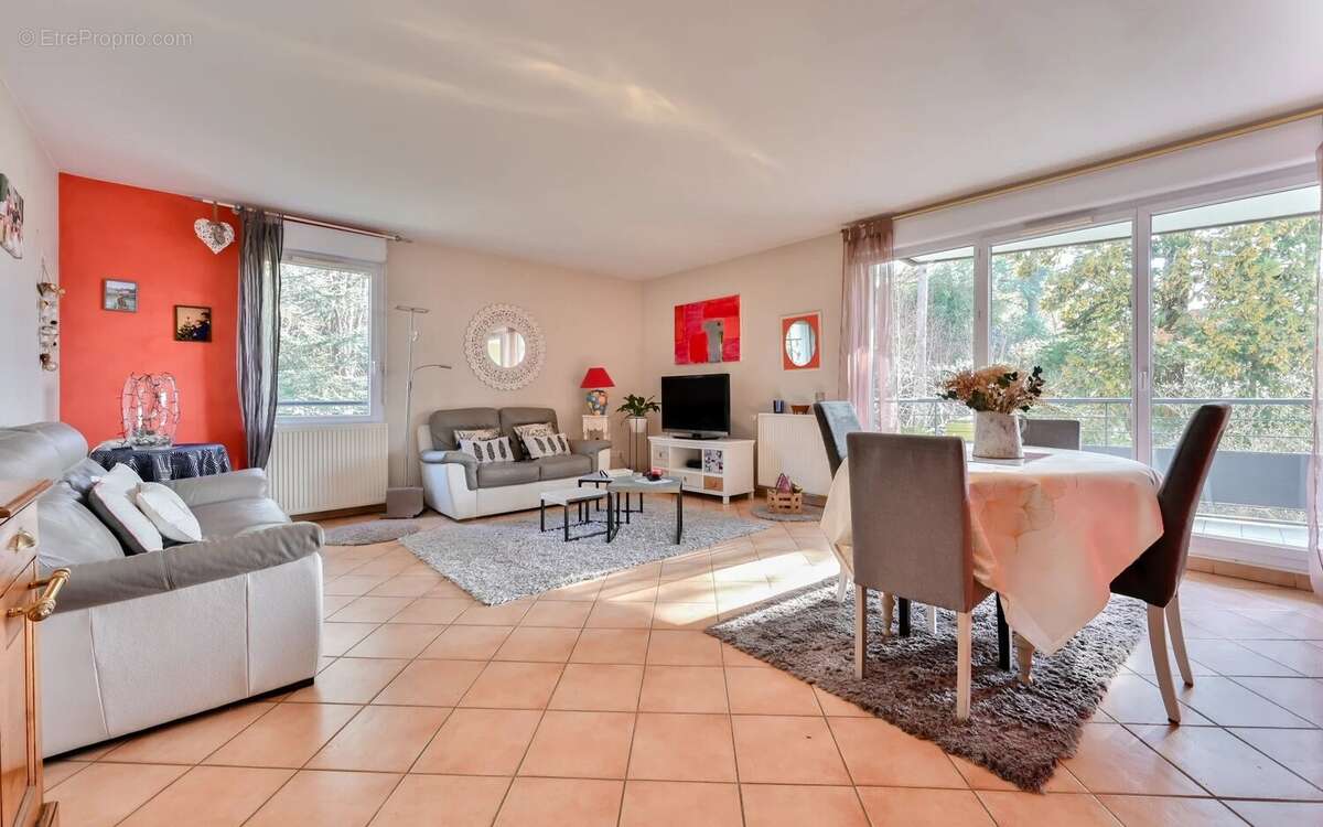Appartement à TASSIN-LA-DEMI-LUNE