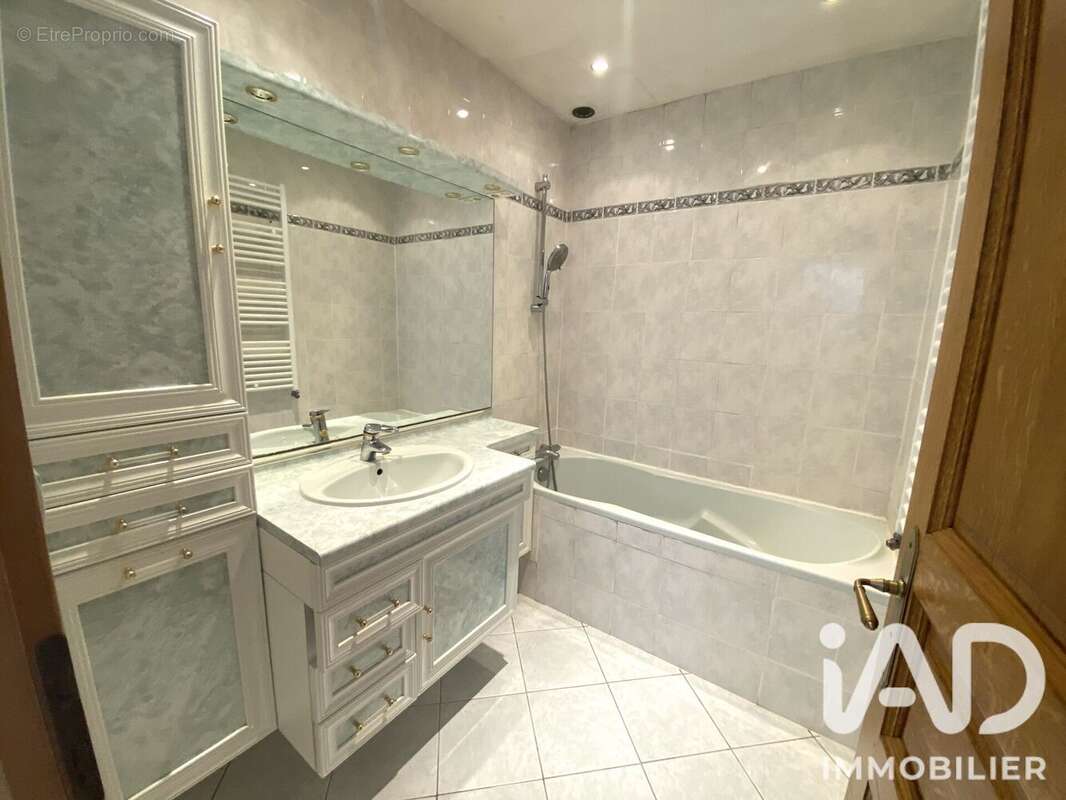 Maison 112 m² à Dampierre-Sur-Avre  - photo 4