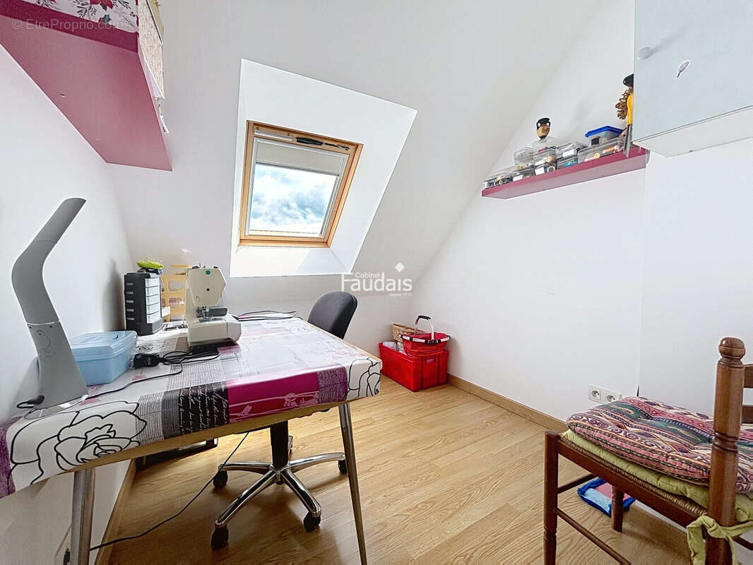 Maison 155 m² à Saint-Andre-De-Bohon  - photo 7