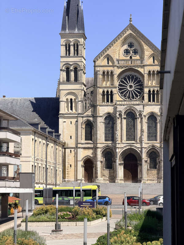 Appartement rénové 77,87 m2 avec balcons à Reims - photo 11