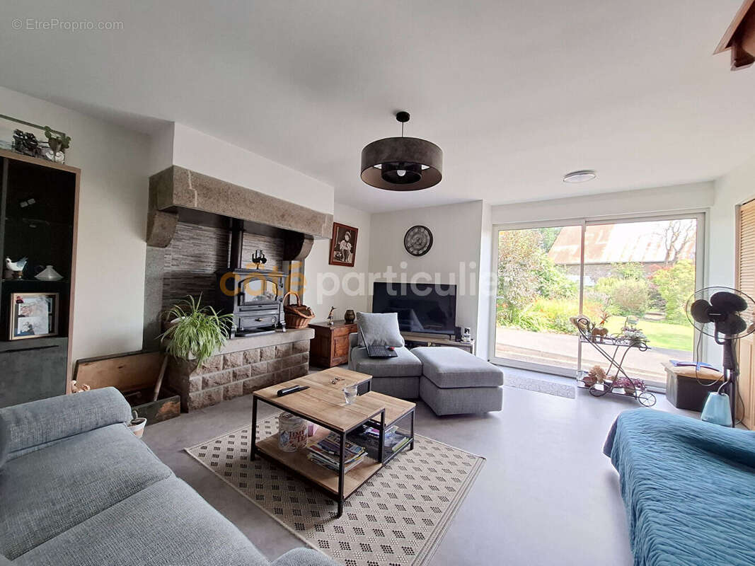 Maison à VILLEDIEU-LES-POELES