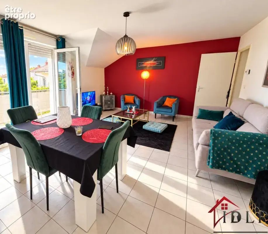 Appartement t3 lumineux avec terrasse et 2 parkings   vitry- - photo 10