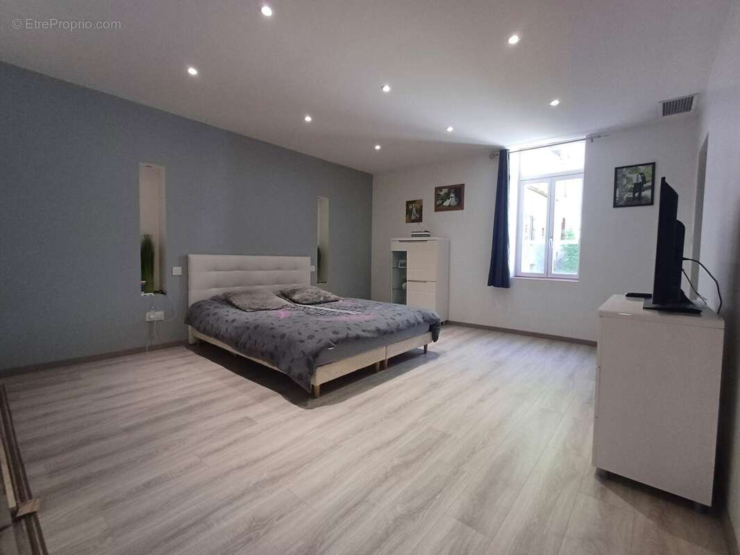 Maison à SAINT-BEAT