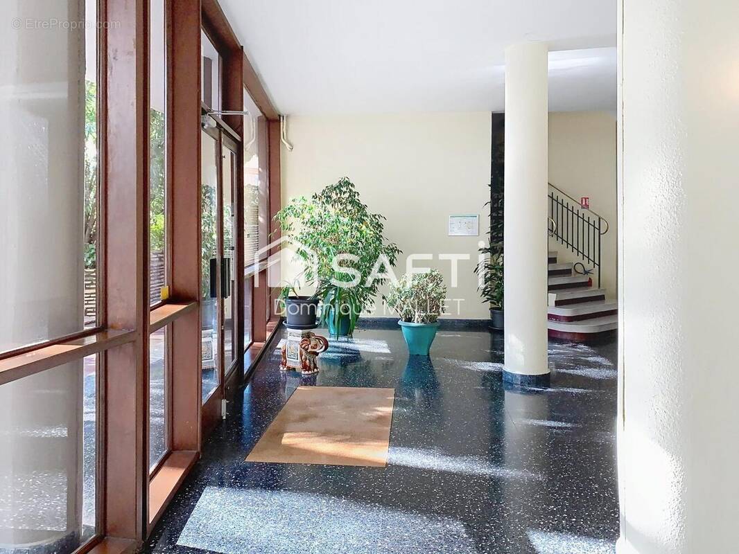 Photo 1 - Appartement à NIMES