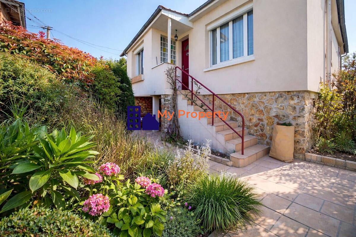 Maison à CARRIERES-SUR-SEINE