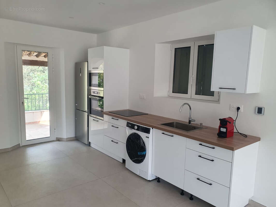 Maison à PLAN-DE-LA-TOUR