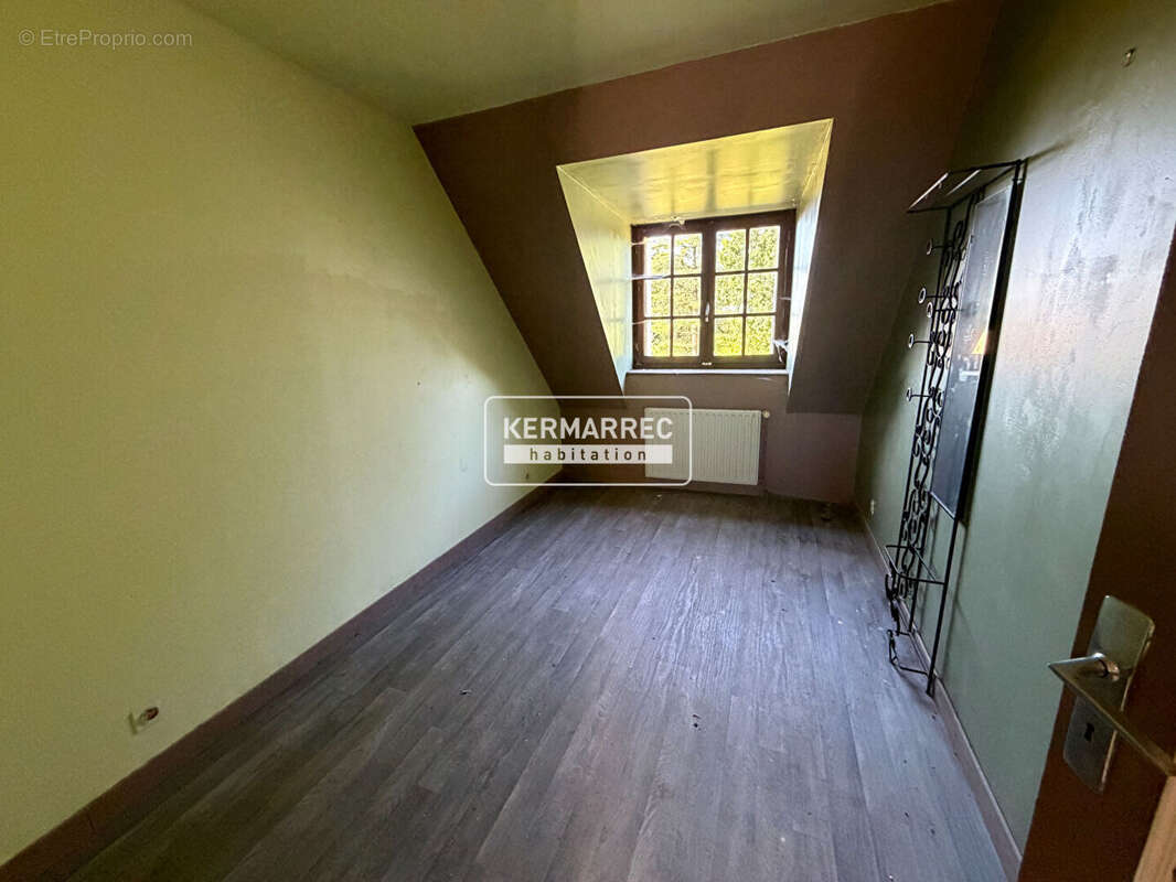 A VENDRE Maison 7 pièces à SAINT-M'HERVE - 127 300  HAI - photo 7