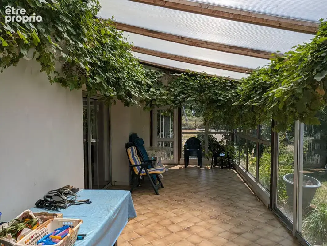 maison 7 pièces 168 M2 - photo 2