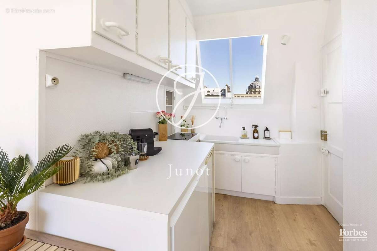 Appartement à PARIS-5E