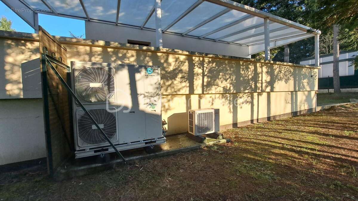 Maison à NEUVILLE-SUR-OISE