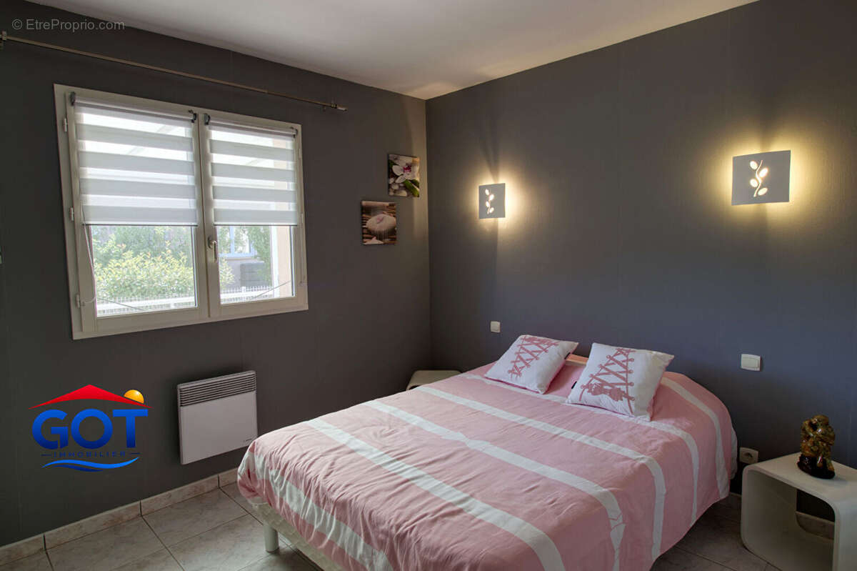 CLAIRA - Villa 4 faces de 122 m² utiles avec piscine, garage et extérieur parfaitement aménagé - photo 10