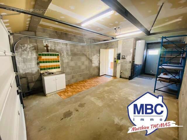 Maison à MONTREVAULT